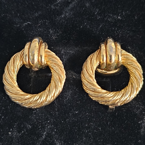 Christian Dior Rope Loop Clip on earrings - Picture 7 of 9